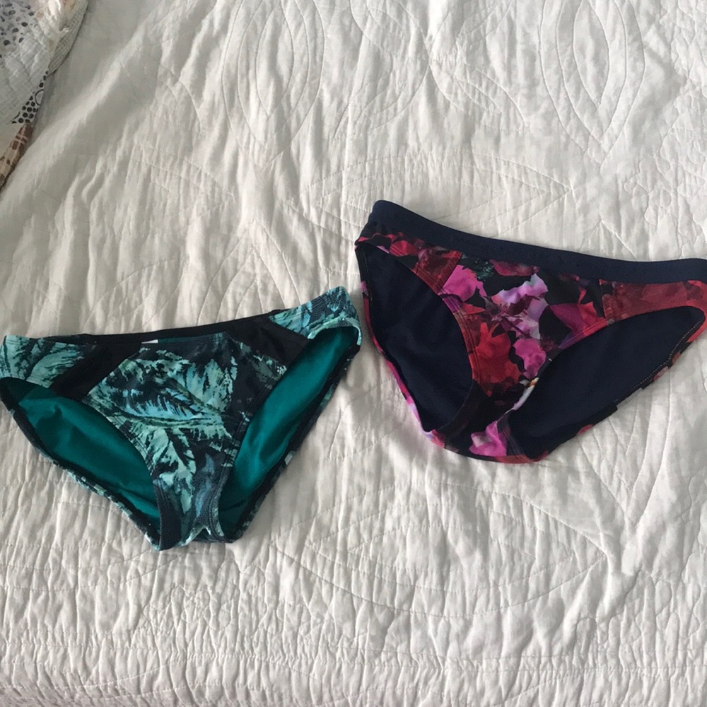 Two swim bottoms size sm
